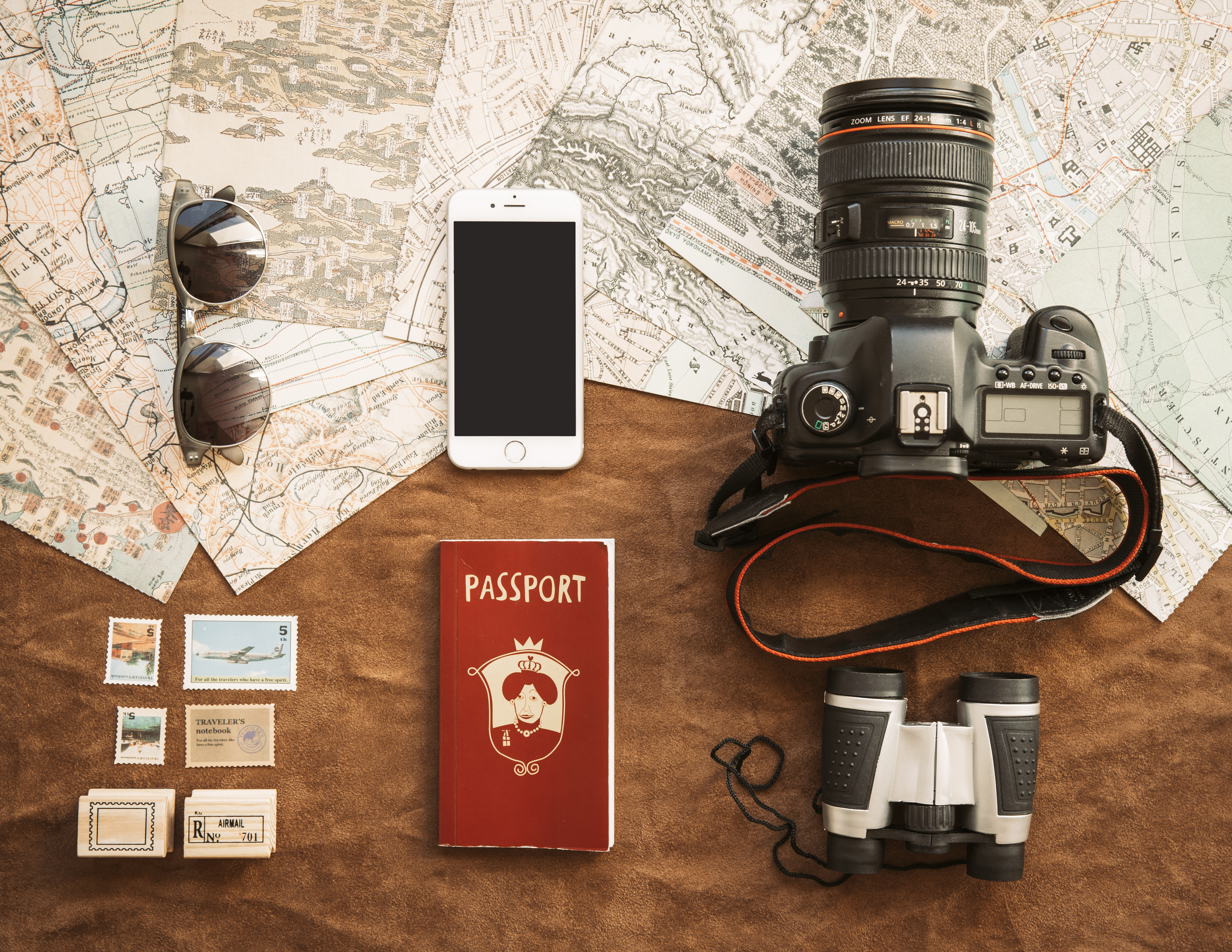 set-tourism-with-camera